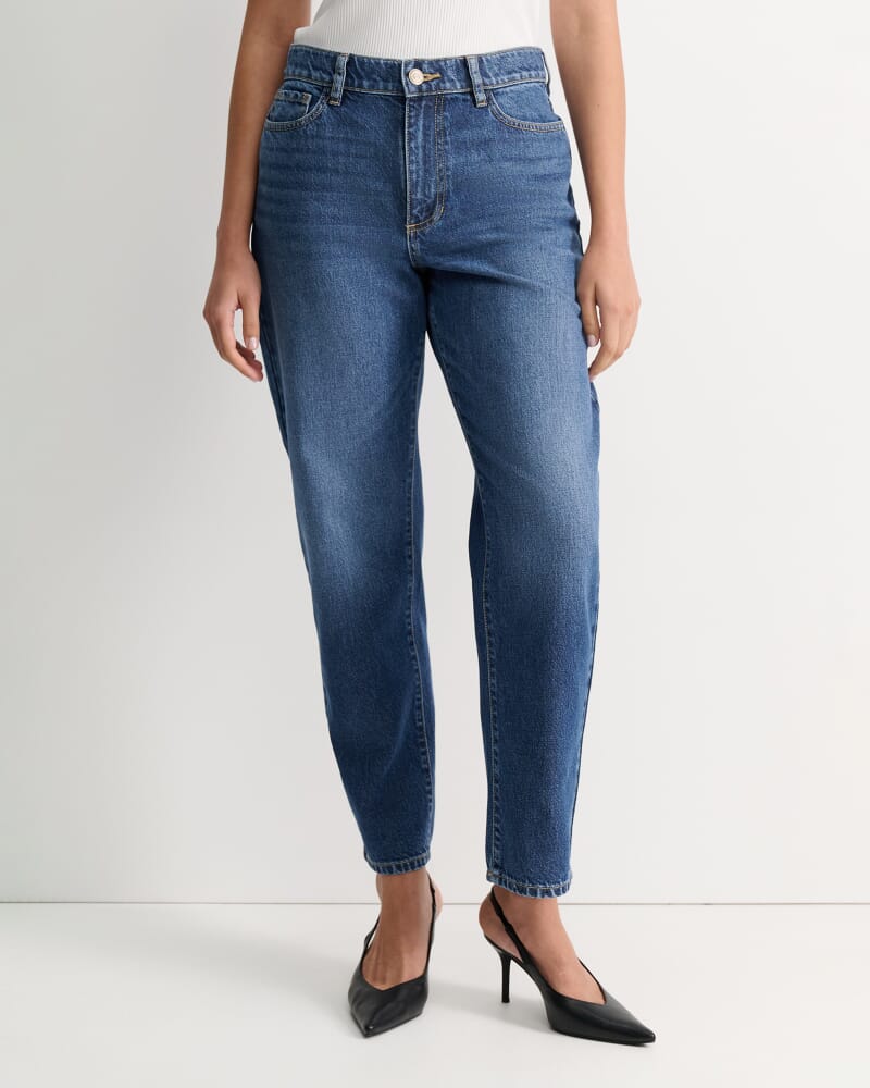 Pippa Barrel Jean in BLUE WASH