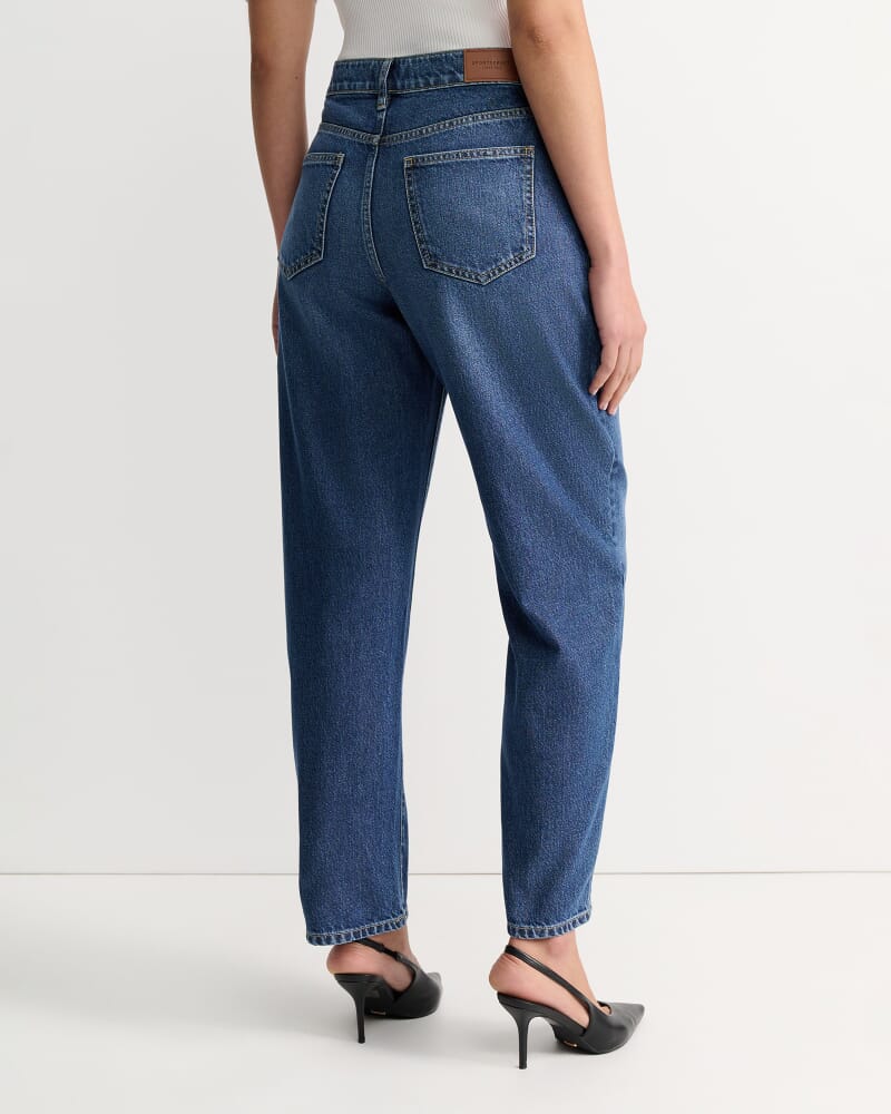 Pippa Barrel Jean in BLUE WASH