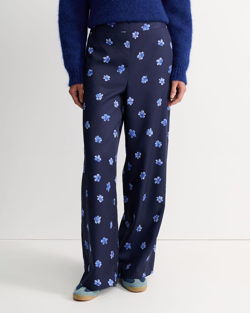 Ila Wide Leg Pant in MULTI NAVY