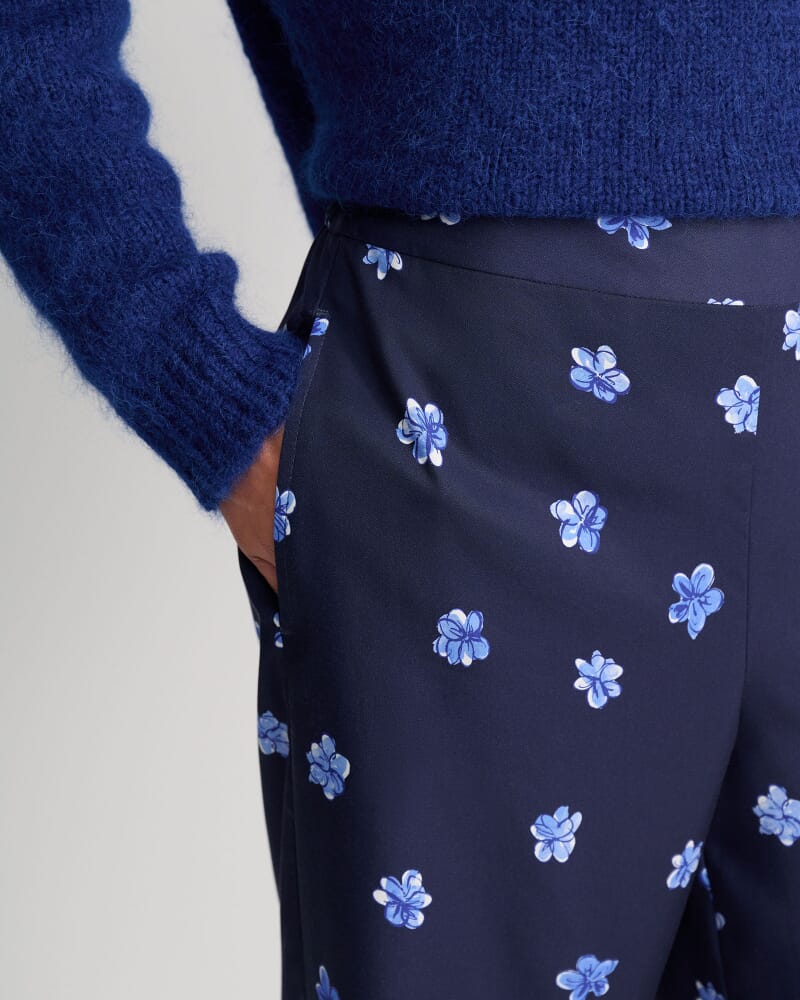 Ila Wide Leg Pant in MULTI NAVY