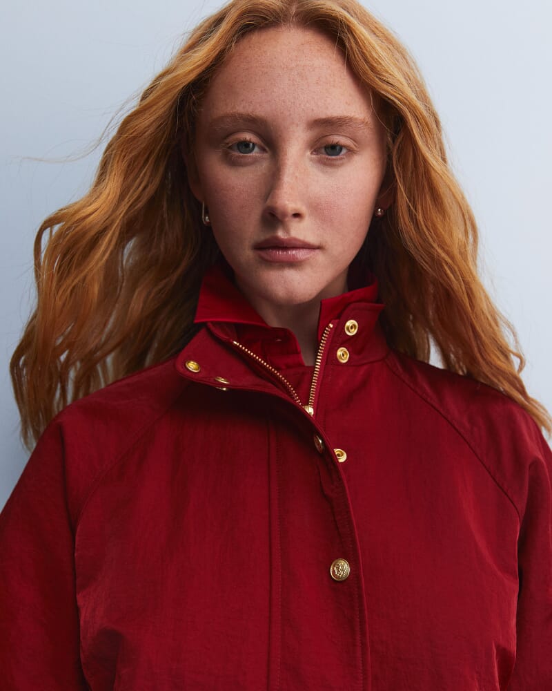 Tia Windcheater in CHERRY