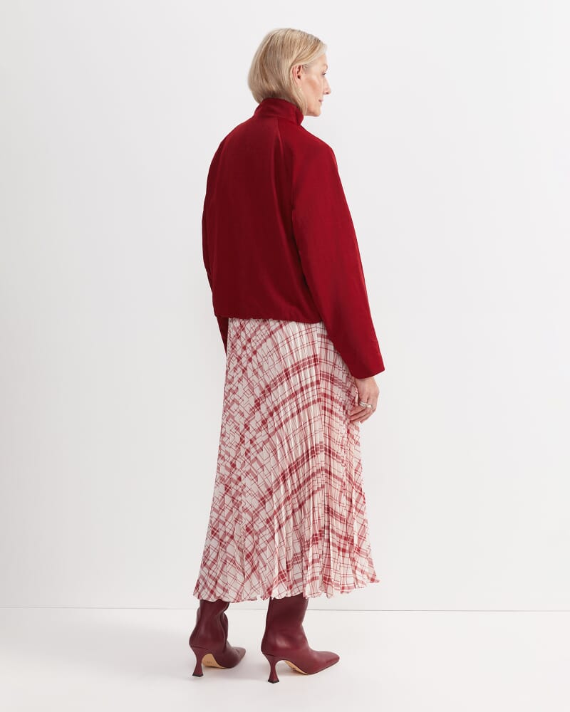 Tia Windcheater in CHERRY