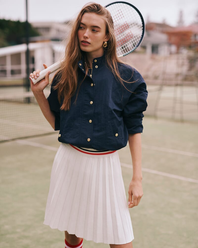 Tia Windcheater in NAVY