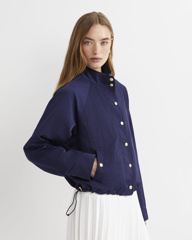 Tia Windcheater in NAVY