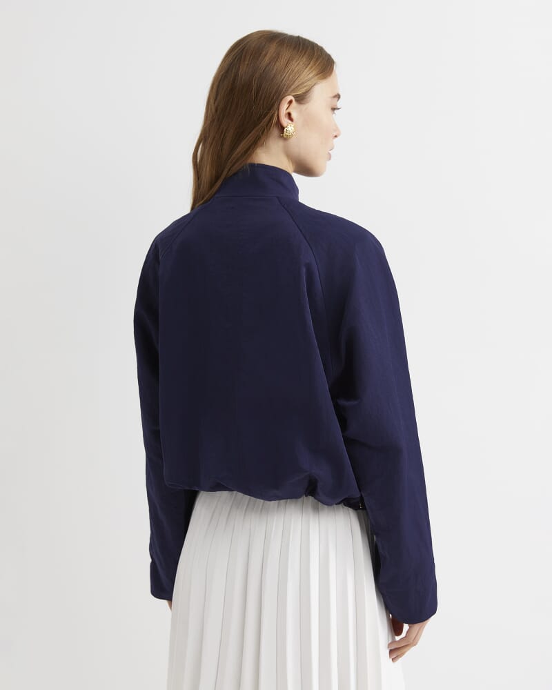 Tia Windcheater in NAVY