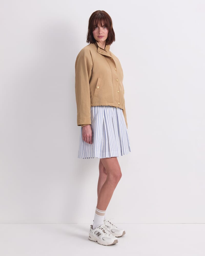 Tia Windcheater in SAND