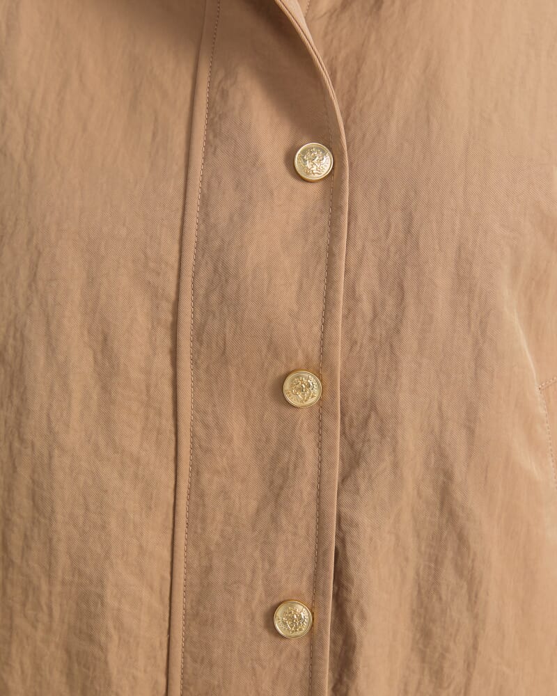 Tia Windcheater in SAND