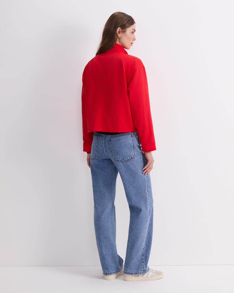 Tia Windcheater in SCARLET