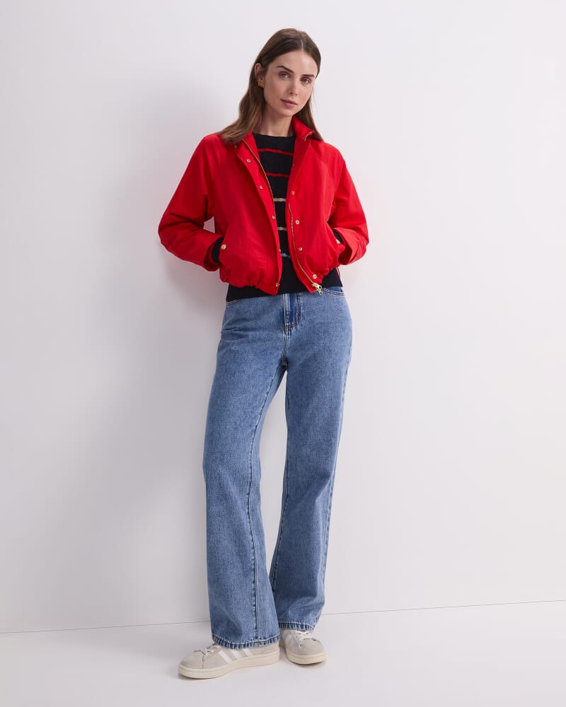 Tia Windcheater in SCARLET