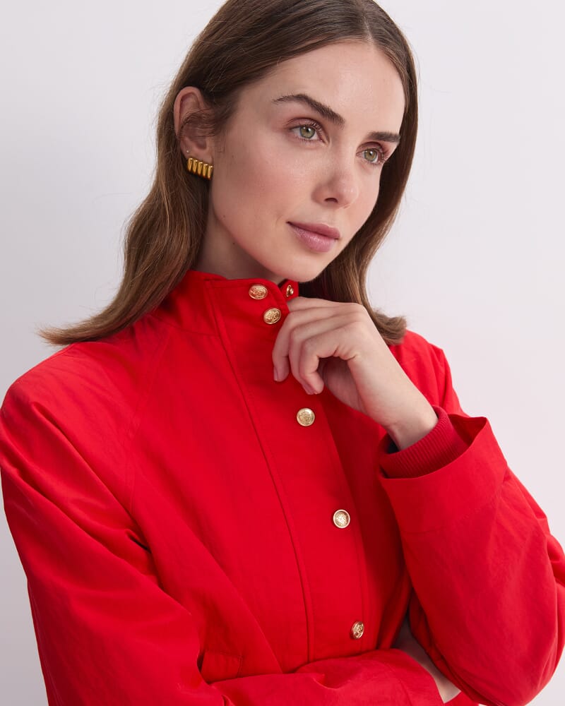 Tia Windcheater in SCARLET