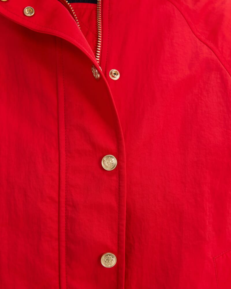 Tia Windcheater in SCARLET