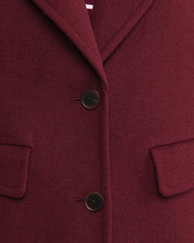 Saskia Single Breasted Coat in WINE