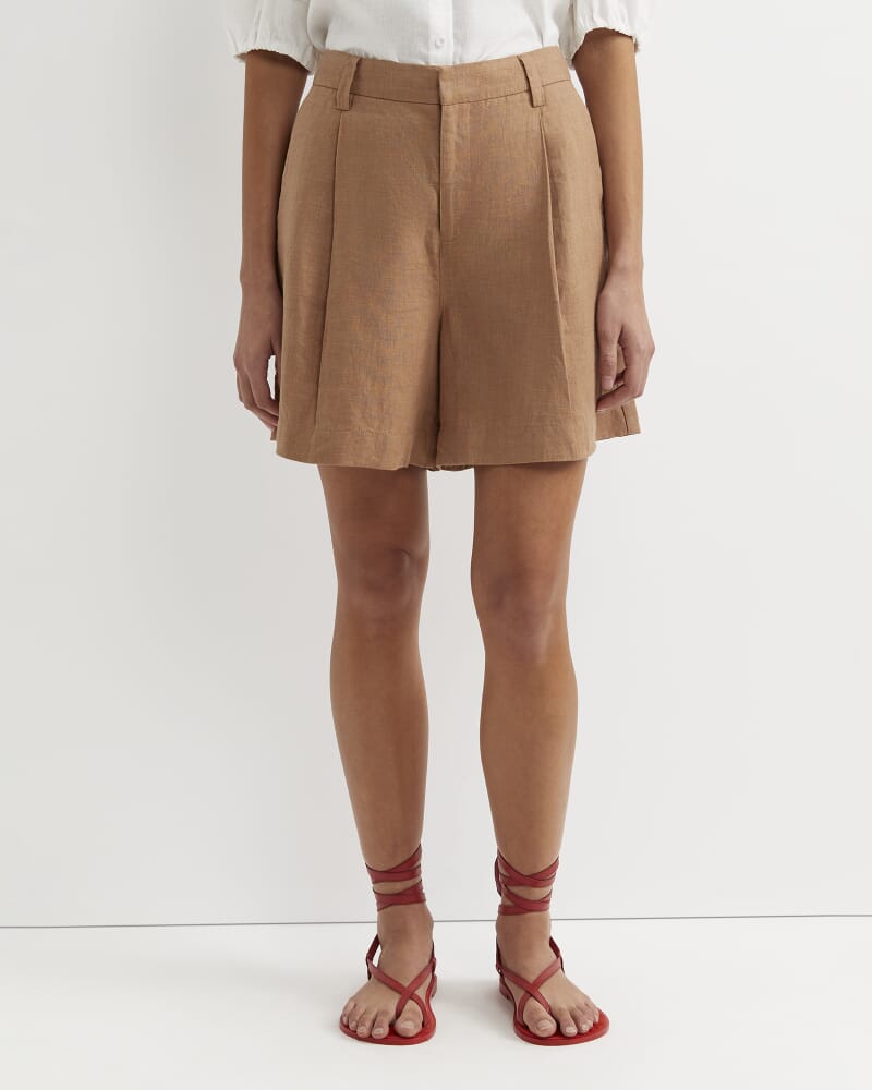Lilou Linen Short in TAN