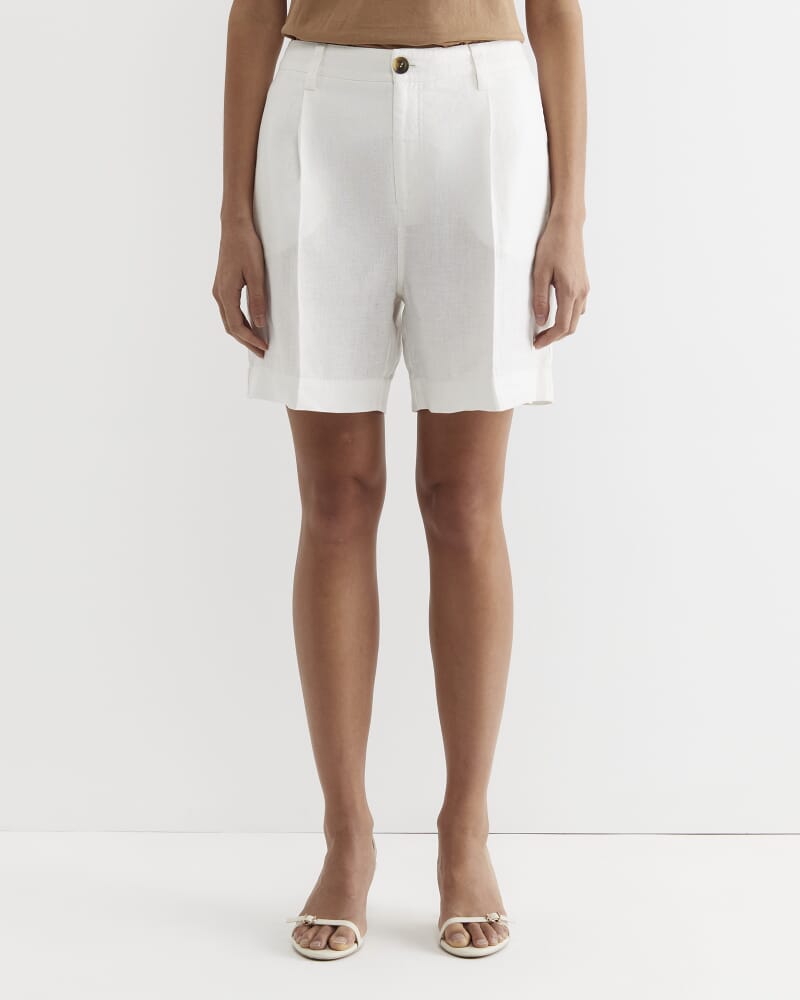 Lilou Linen Short in WHITE