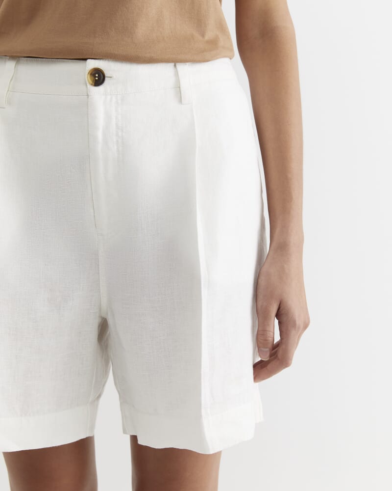 Lilou Linen Short in WHITE