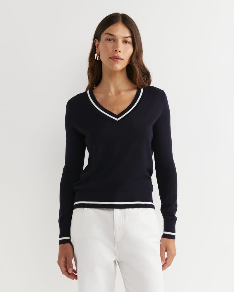 Francis Merino V-Neck Knit in NAVY