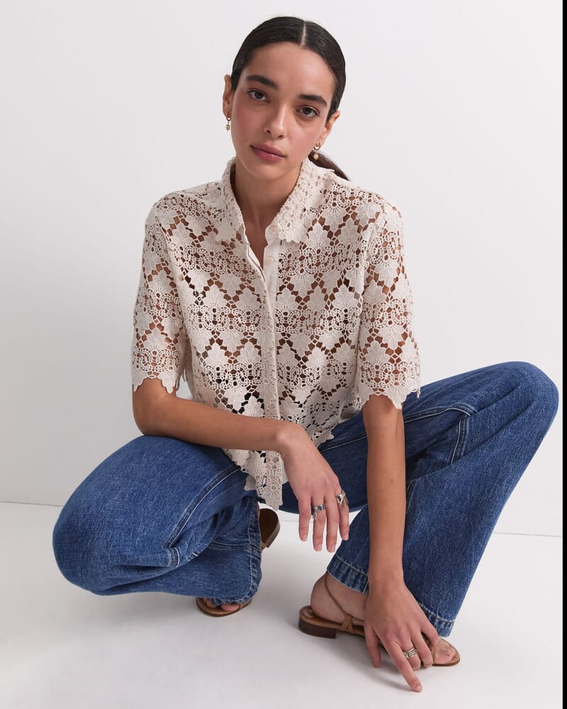 Ariana Lace Cropped Shirt in CHALK