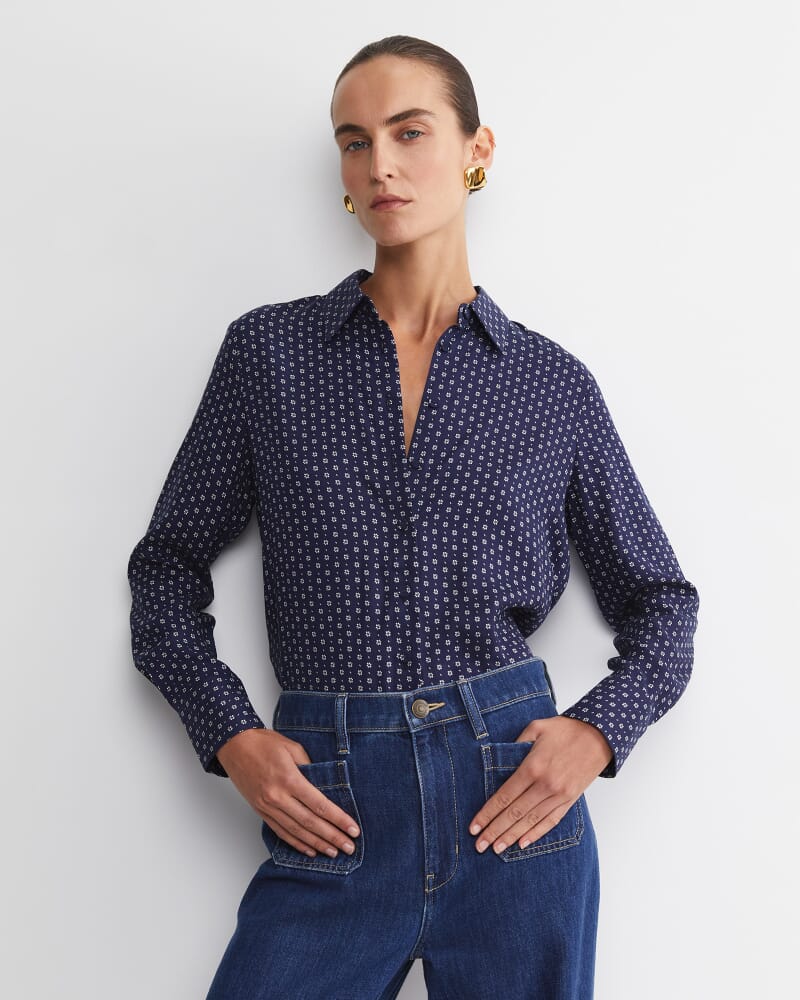 Geo Long Sleeve Shirt in NAVY/WHITE