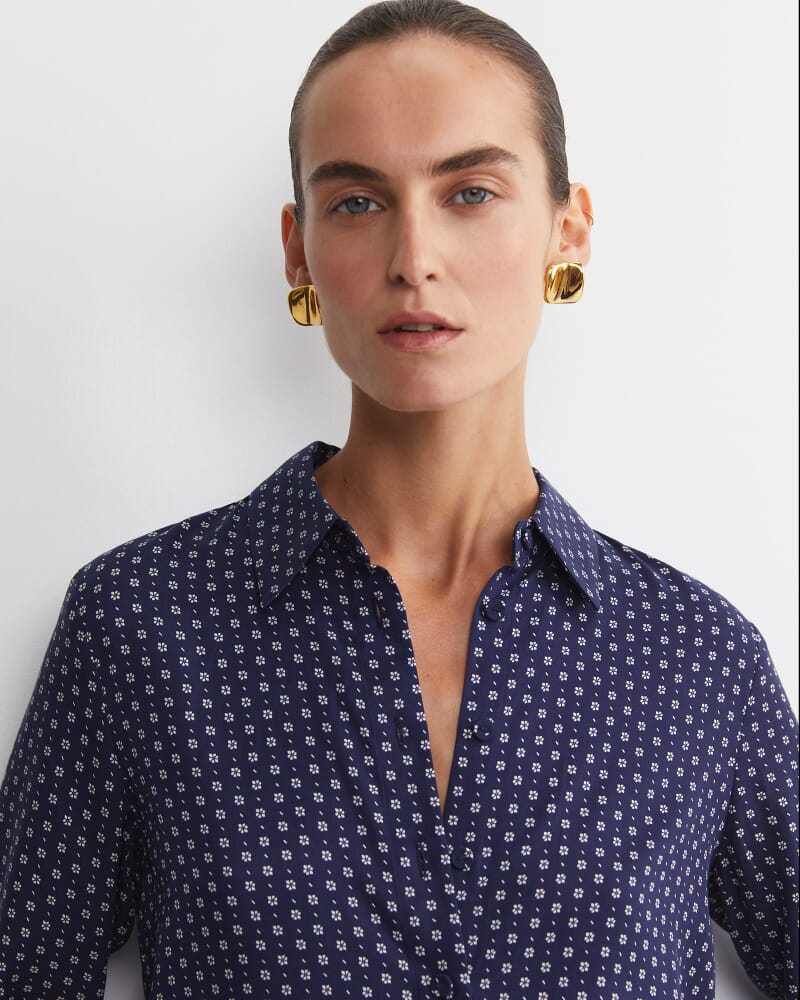 Geo Long Sleeve Shirt in NAVY/WHITE