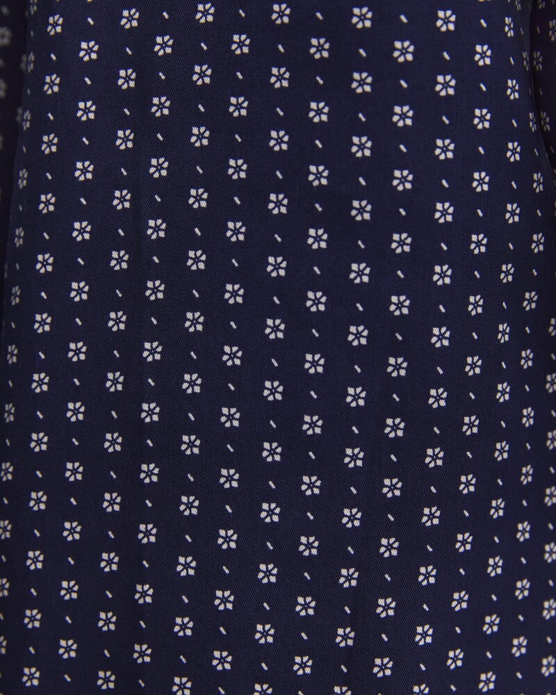 Geo Long Sleeve Shirt in NAVY/WHITE