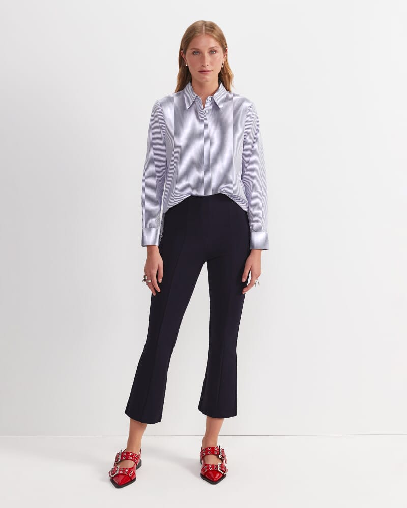 Polly Ponte Crop Flare in FRENCH NAVY