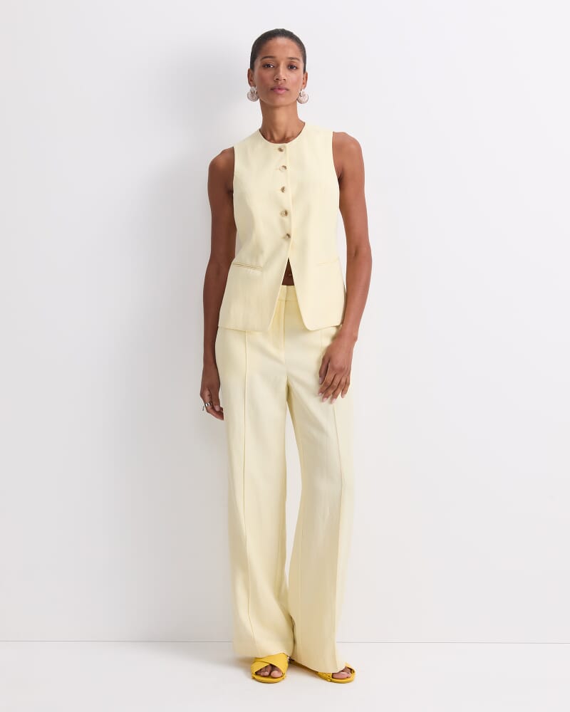 Valerie Vest in LEMON