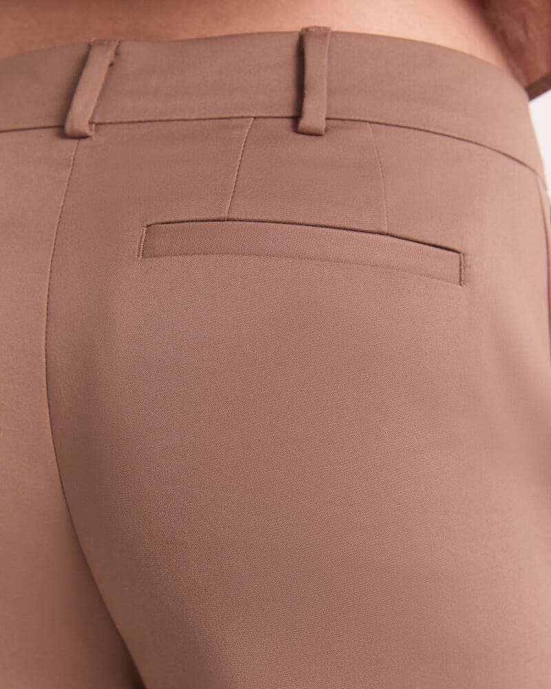 Yvette Pedal Pusher Pant in MOCHA