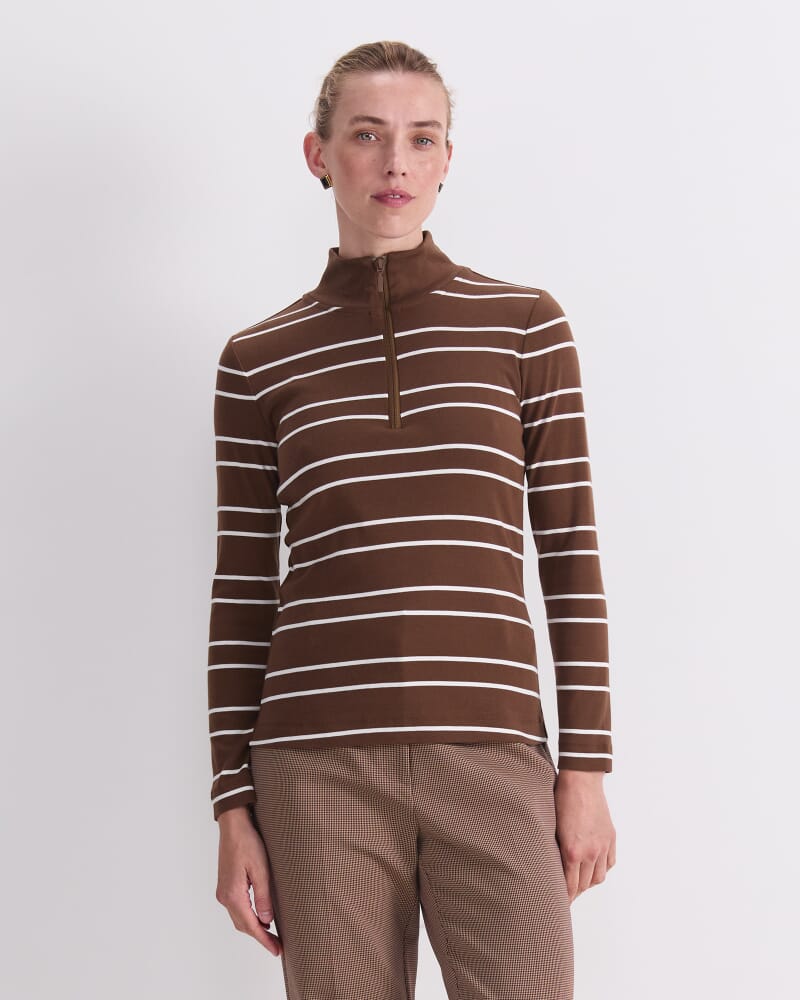 Lucy Zip Funnel Neck Top in CHOC/WHITE