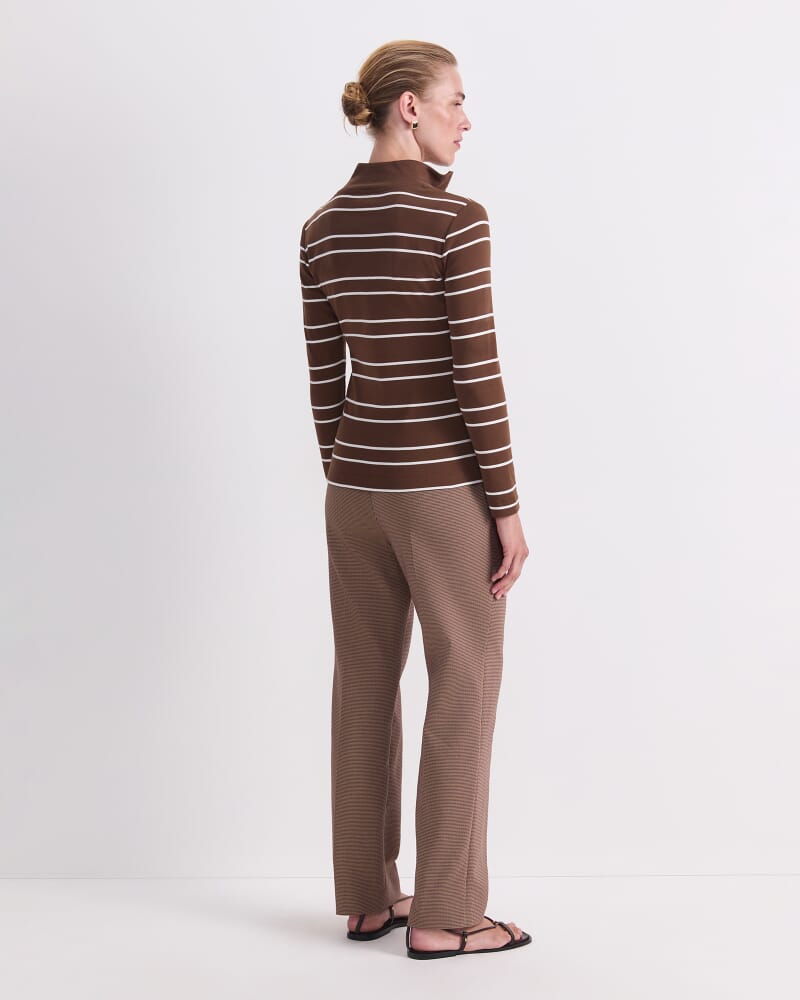 Lucy Zip Funnel Neck Top in CHOC/WHITE