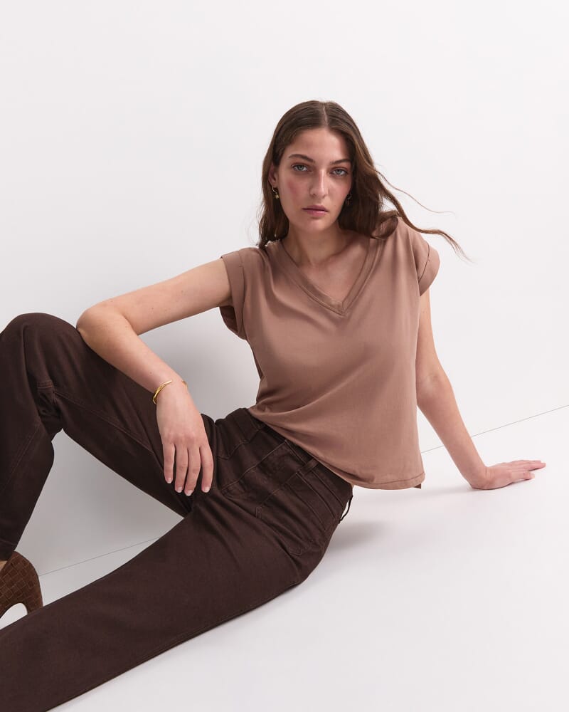 Blair Cotton V-Neck Tee in MOCHA