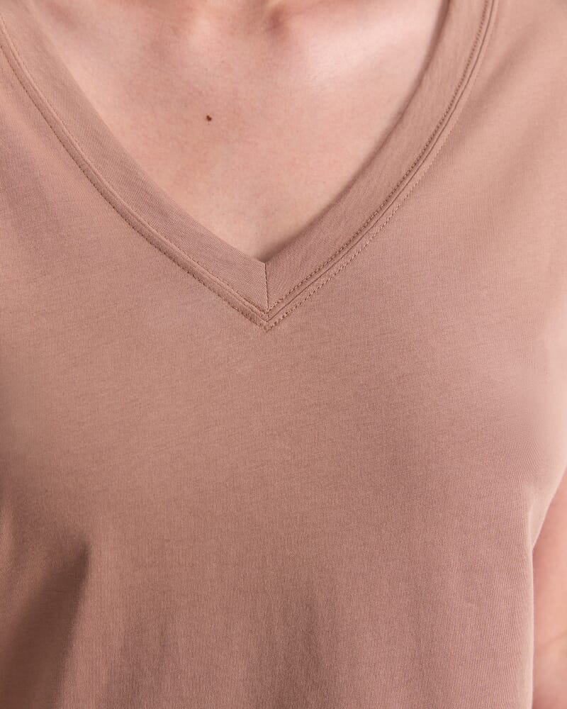 Blair Cotton V-Neck Tee in MOCHA