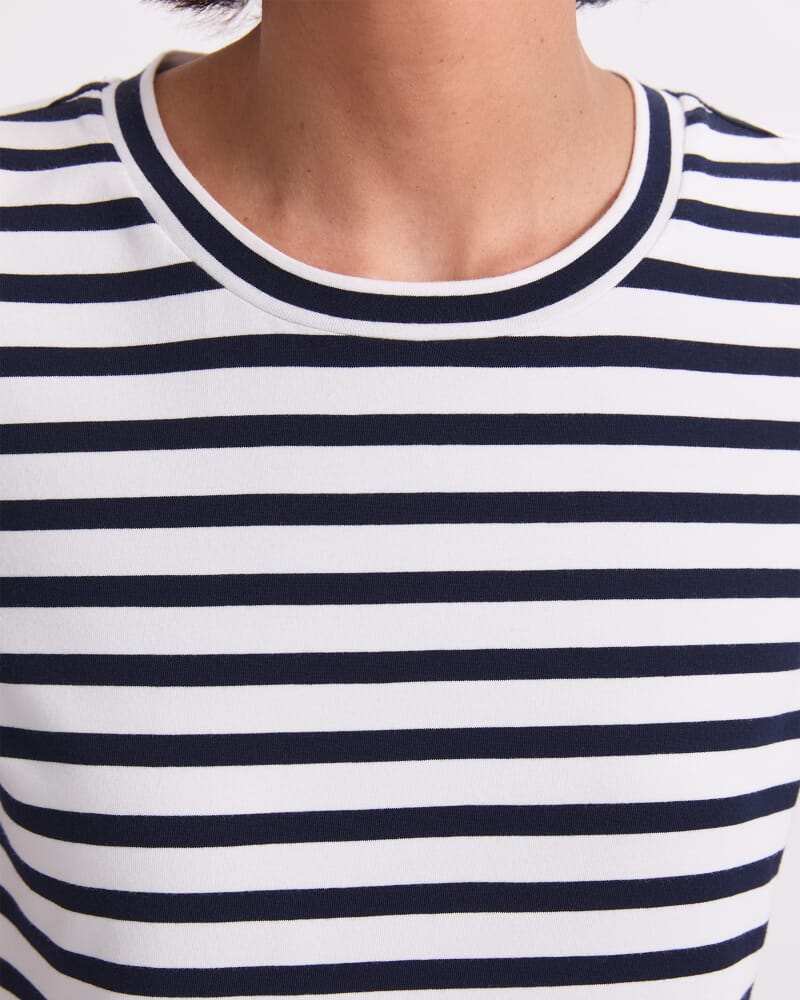 Perfect Tee in NAVY/WHITE