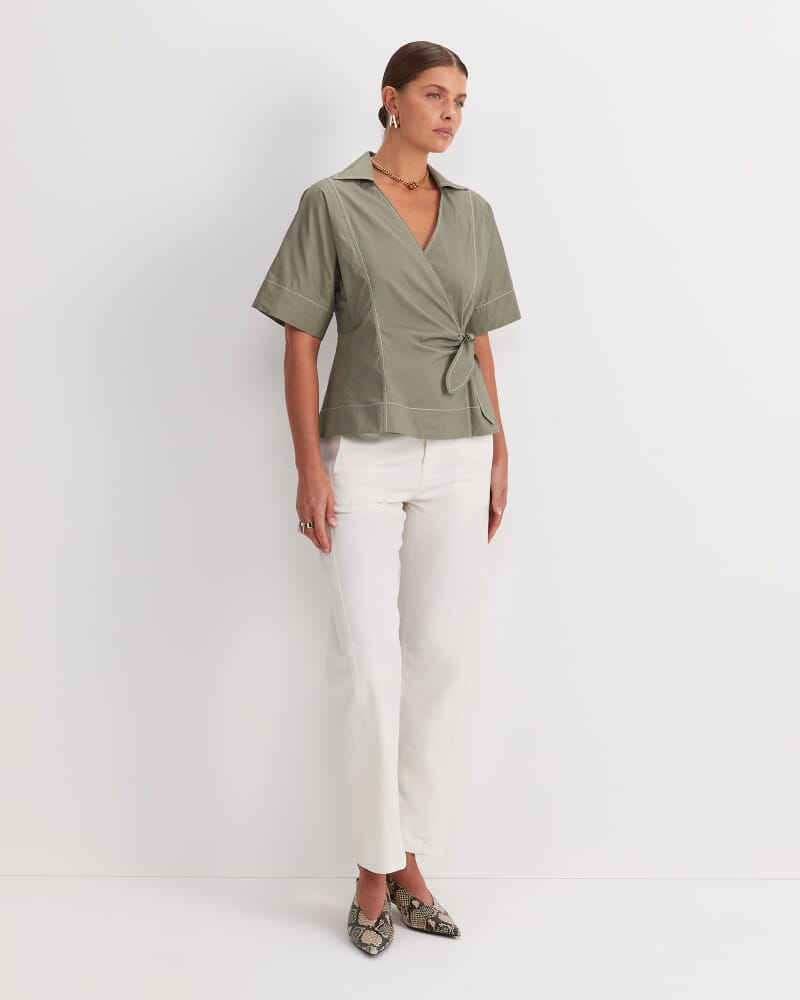 Shiloh Wrap Top in KHAKI/WHITE