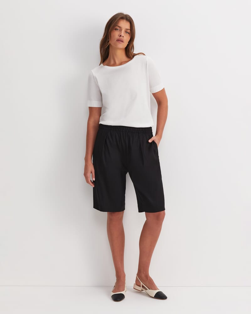 Rosa Elasticated Short in BLACK