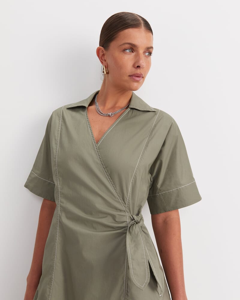 Shiloh Wrap Midi Dress in KHAKI/WHITE