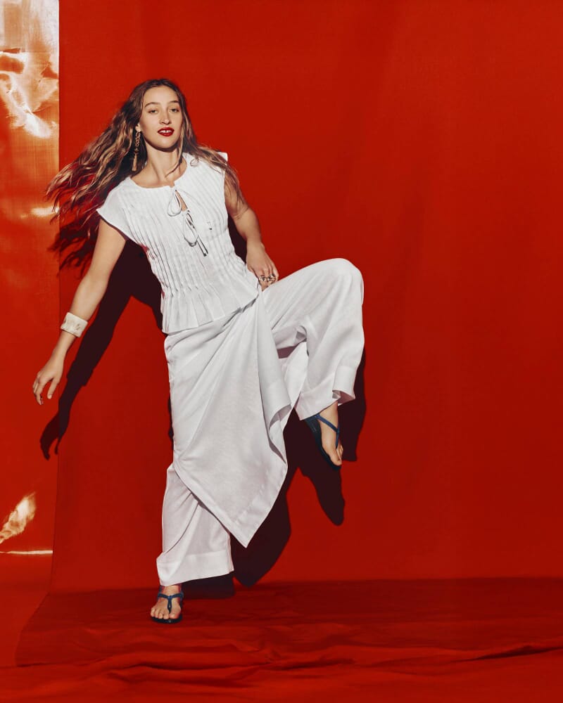 Ariana Pintuck Linen Blouse in WHITE