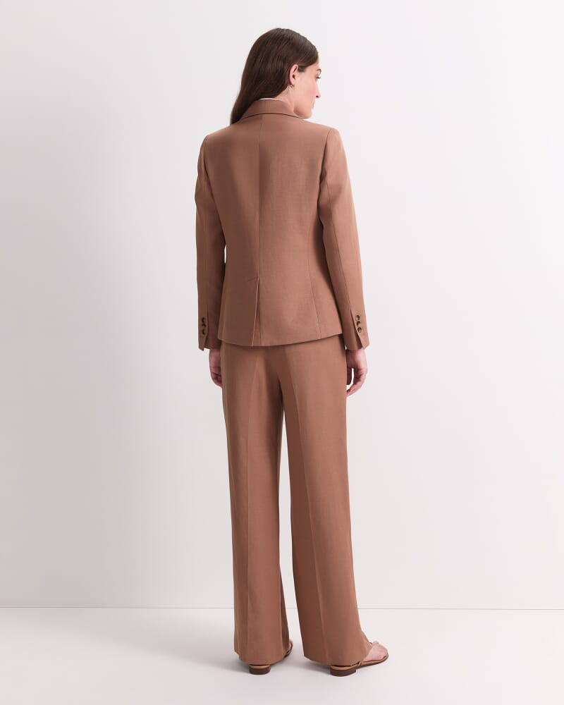 Valerie Fitted Blazer in MOCHA