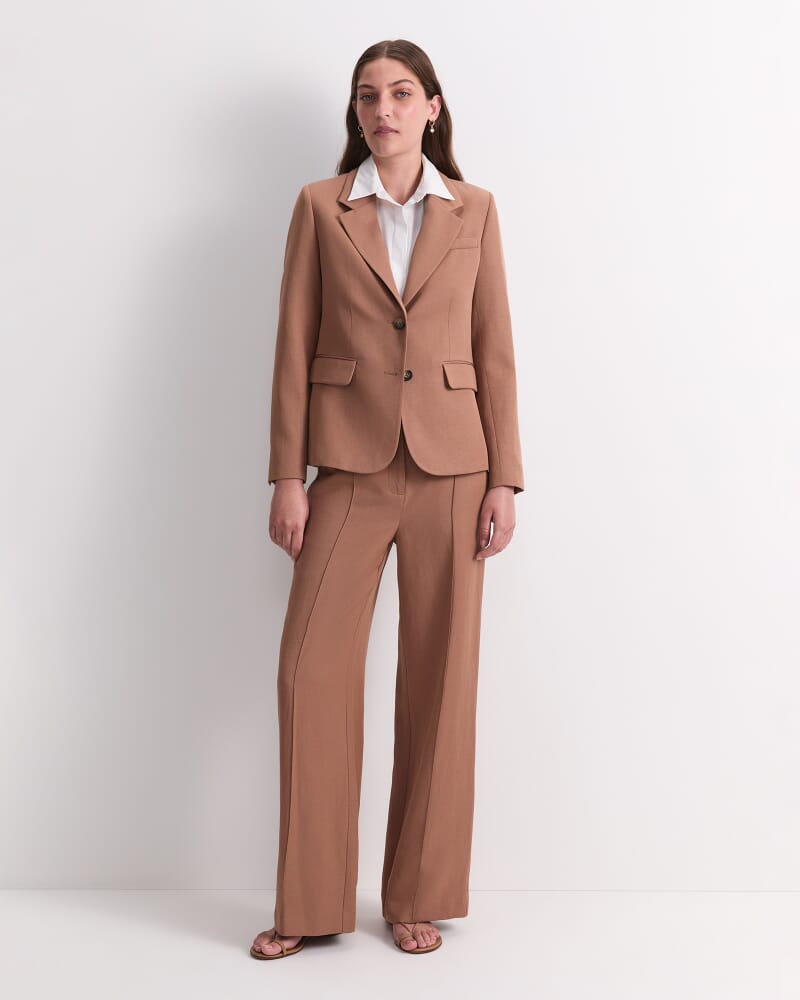 Valerie Fitted Blazer in MOCHA