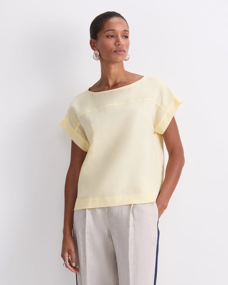 Vallerina Popover Top in LEMON