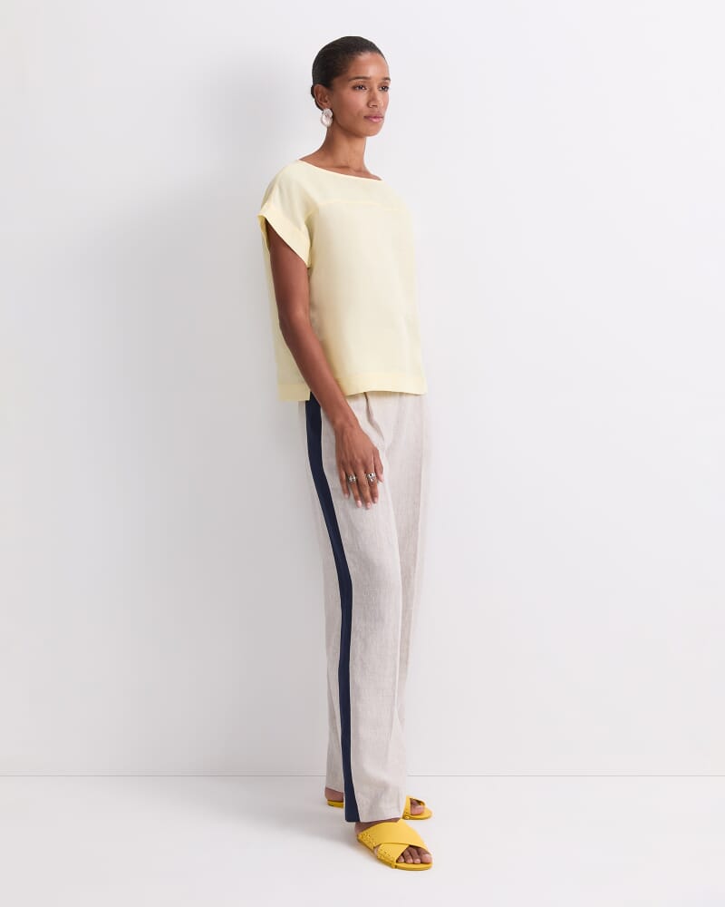 Vallerina Popover Top in LEMON