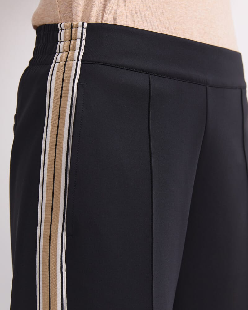 Lina Trackpant in BLACK