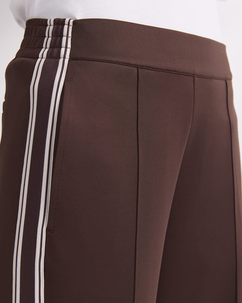 Lina Trackpant in CHOCOLATE