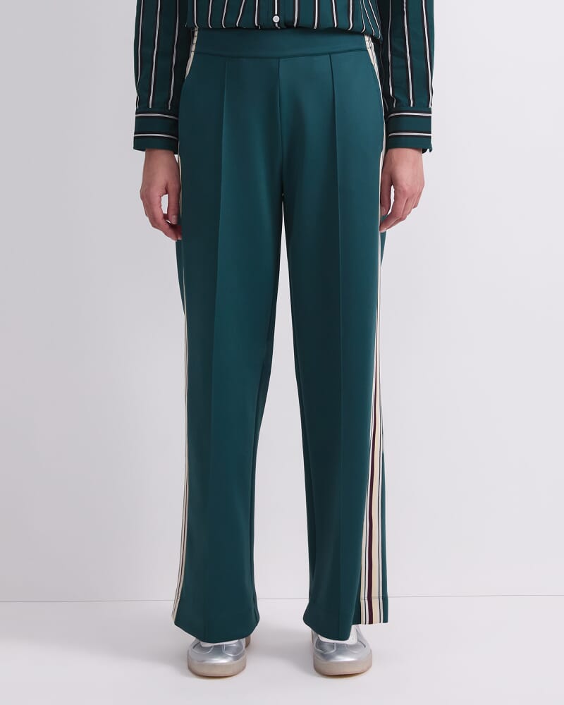 Lina Trackpant in DARK JADE