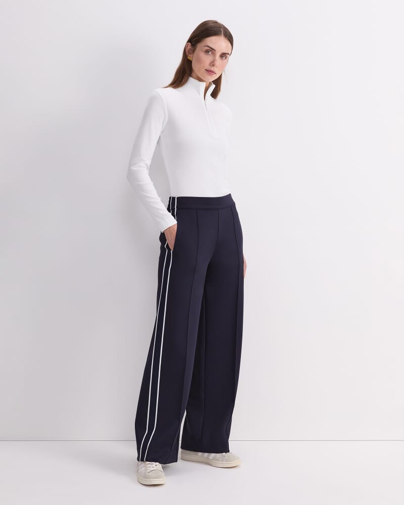 Lina Trackpant in NAVY