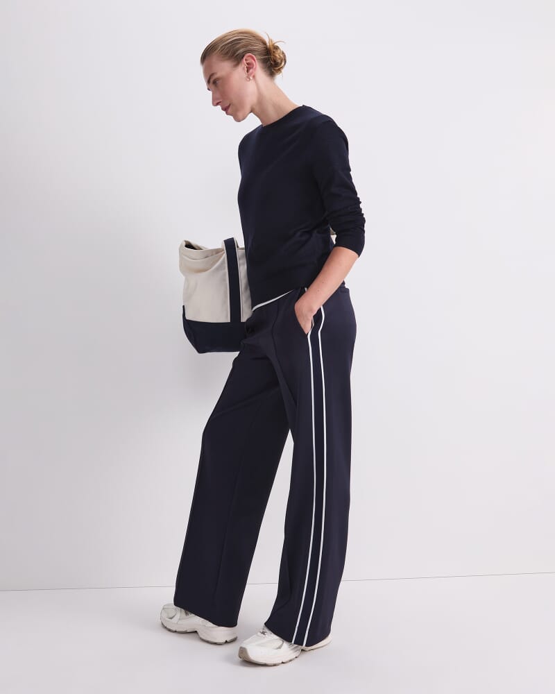 Audrey Crop Check Trench in NAVY