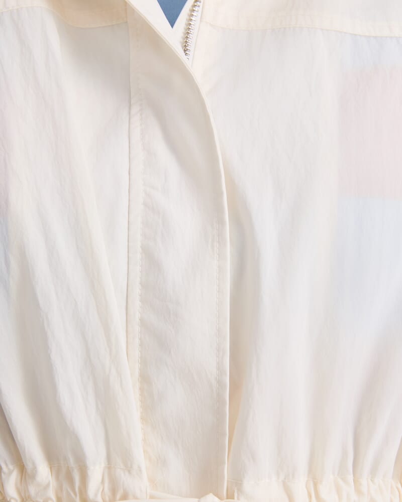 Sal Pocket Windcheater in CREME