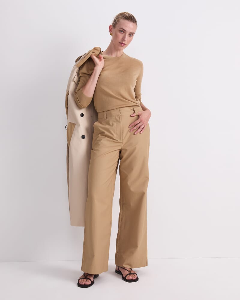 Francis Crew Sweater in PEBBLE