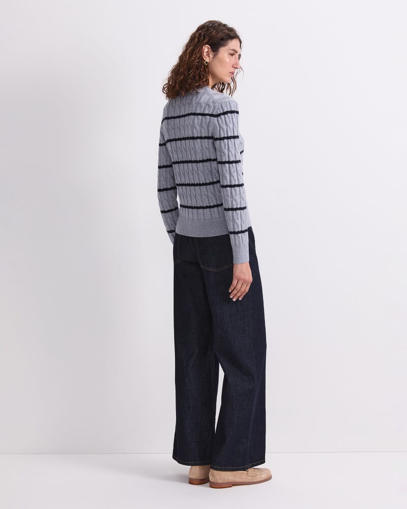 Merino Cable Sweater in GREY/NAVY