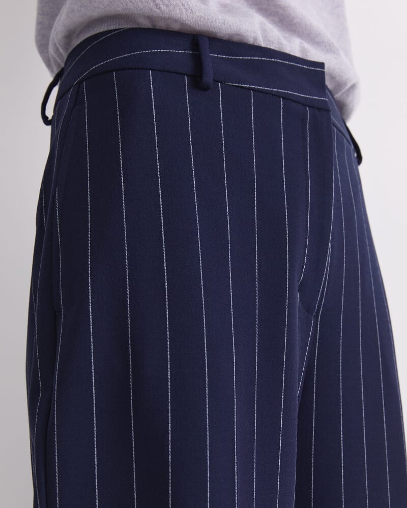 Mya Pinstripe Pant in NAVY/WHITE