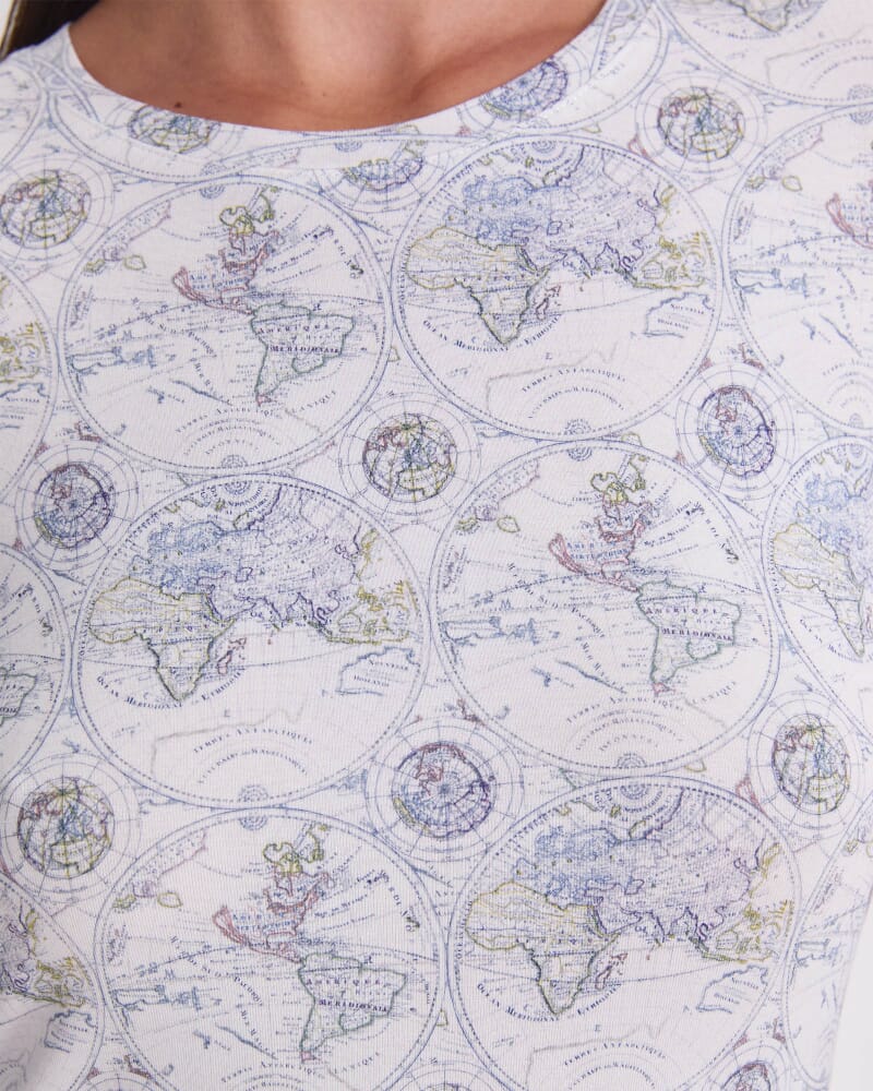 World Liberty Long Sleeve Magic Tee in WHITE/NAVY